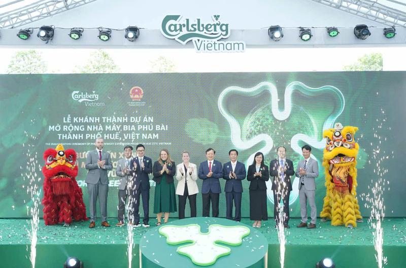 Chính thức khánh thành, đưa vào hoạt động dự án mở rộng nhà máy bia Phú Bài. Ảnh: Nguyễn Tuấn