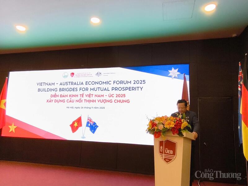 Ông Nguyễn Đức Hiển - Phó Trưởng ban Chính sách, Chiến lược Trung ương phát biểu tại diễn đàn. Ảnh: NH