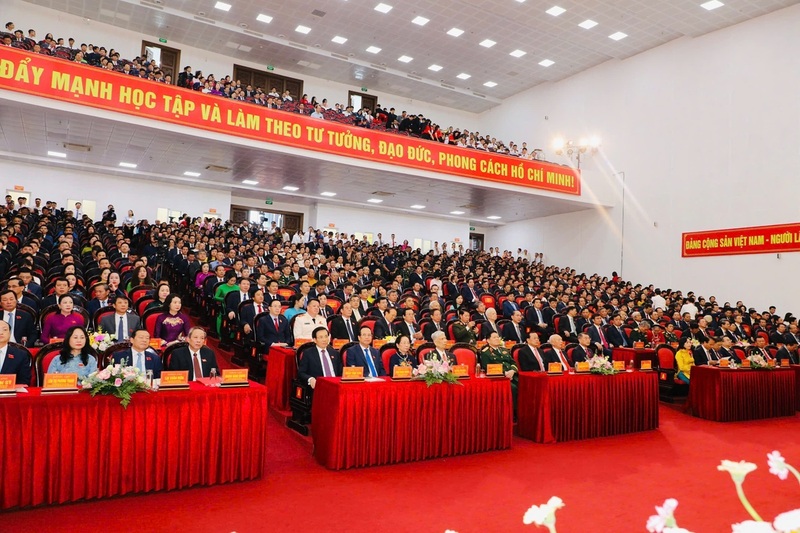 Các đồng chí lãnh đạo Đảng, Nhà nước và đại biểu dự Đại hội. Ảnh: Đức Lam