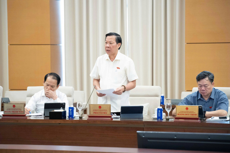 Chủ nhiệm Ủy ban Kinh tế và Tài chính Phan Văn Mãi