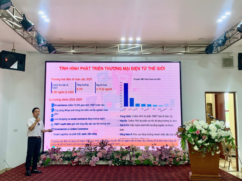 Ông Cao Quí Long, Giảng viên Trung tâm Phát triển Thương mại điện tử và Công nghệ số (eComDX). Ảnh: Cục Thương mại điện tử và Kinh tế số