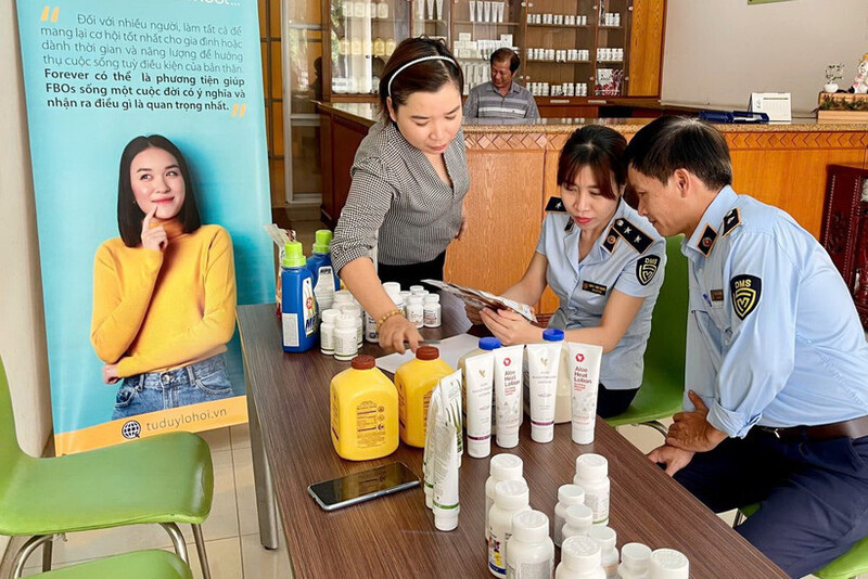 Quản lý thị trường tỉnh Gia Lai tăng cường công tác kiểm tra, giám sát hoạt động của các doanh nghiệp bán hàng đa cấp trên địa bàn tỉnh. Ảnh: Hoài Nam