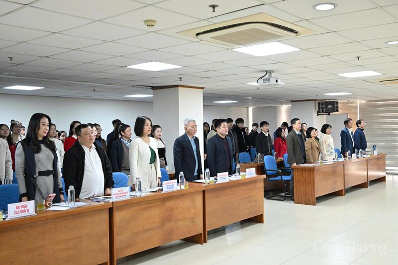 Hội nghị có sự tham dự của đông đảo cán bộ, viên chức, người lao động Báo Công Thương. Ảnh: Cấn Dũng