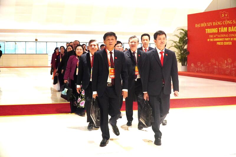 Đoàn đại biểu Đảng bộ thành phố Cần Thơ. Ảnh: Thu Hường