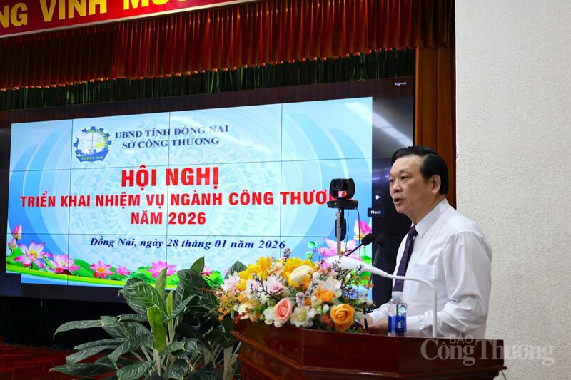 Giám đốc Sở Công Thương tỉnh Đồng Nai Vũ Ngọc Long phát biểu tại hội nghị.