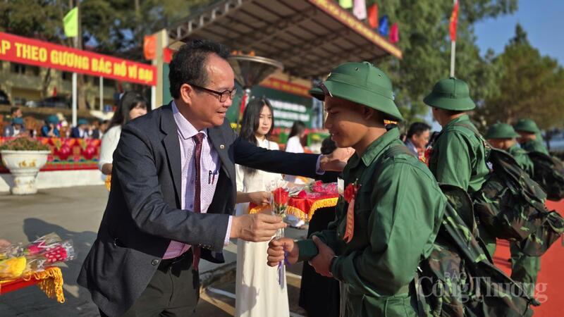 Gia Lai: Gần 5.700 thanh niên nô nức lên đường nhập ngũ - 12