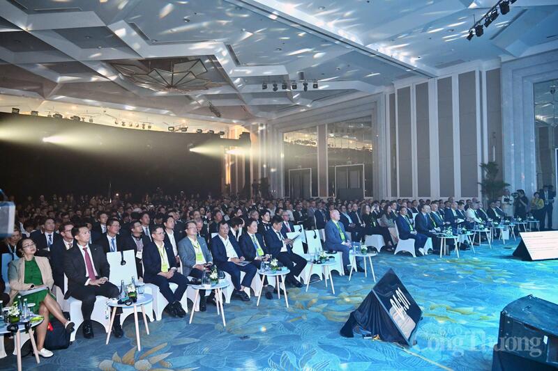 Hội nghị Năng lượng kiến tạo đổi thay quy tụ hơn 400 lãnh đạo cấp cao đến từ cơ quan quản lý, doanh nghiệp điện lực, nhà cung cấp, đối tác trong hệ sinh thái năng lượng tại Việt Nam và khu vực châu Á.