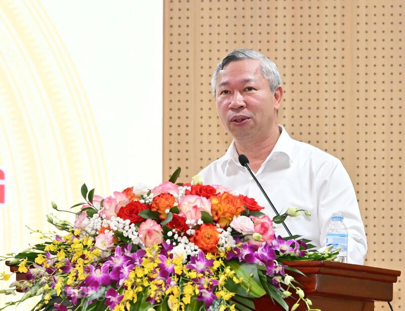 Cục trưởng Cục Điện lực Phạm Nguyên Hùng phát biểu tham luận tại Hội nghị. Ảnh: Cấn Dũng