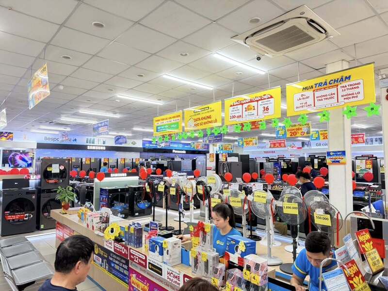 Việc lựa chọn thiết bị tiết kiệm điện còn góp phần giảm lượng phát thải khí nhà kính do giảm nhu cầu sản xuất điện. Ảnh: M.X