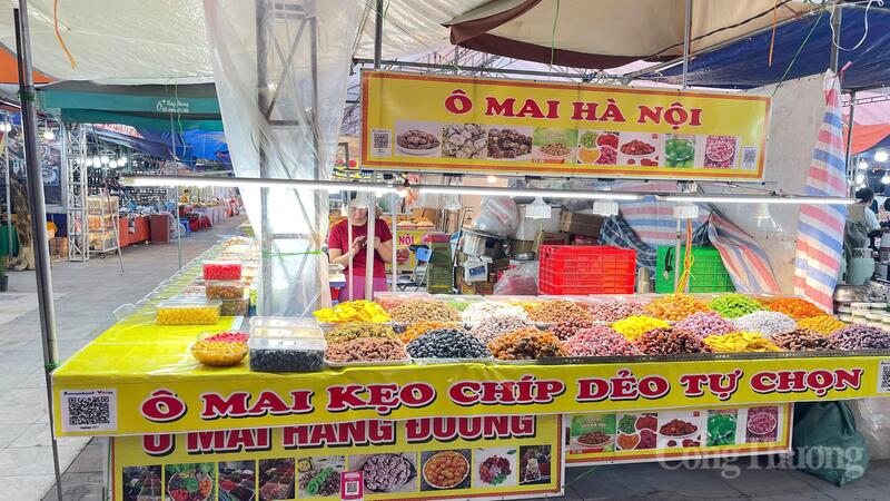 Sôi động hoạt động giao thương tại hội chợ sản phẩm OCOP Hưng Yên - 12