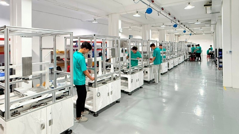 Dây chuyền sản xuất của Tập đoàn Ito đặt tại Thành phố Hồ Chí Minh chuyên về chế tạo máy tự động hóa, cảm biến đo lường thuộc ngành công nghệ cao, thu hút nhân lực có “chất xám”.