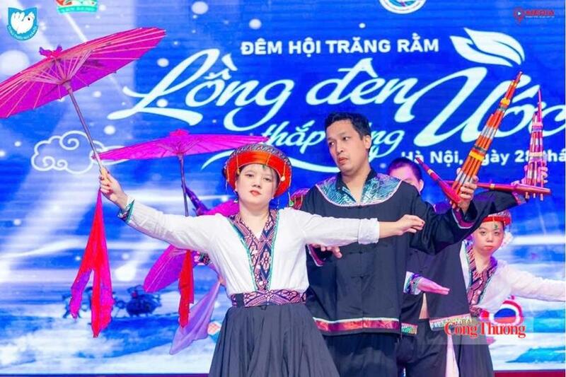 Các em trong câu lạc bộ được tạo điều kiện tham gia các cuộc thi, hội diễn dành cho người khuyết tật. Ảnh: NVCC