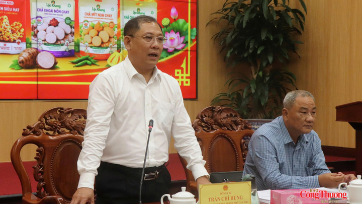 Ông Trần Chí Hùng - Phó Chủ tịch UBND TP. Cần Thơ, phát biểu tại cuộc họp.