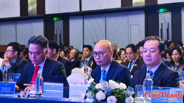 Thứ trưởng Bộ Công Thương Lương Hoàng Thái tham dự Phiên khai mạc toàn thể cấp cao của Diễn đàn Kinh tế mùa Thu 2026.